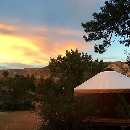 Escalante Yurts - Luxury Lodging ภายนอก รูปภาพ