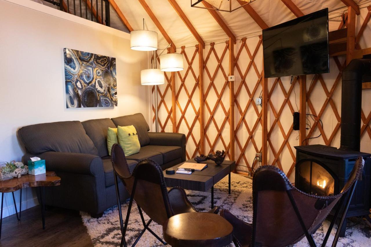 Escalante Yurts - Luxury Lodging ภายนอก รูปภาพ