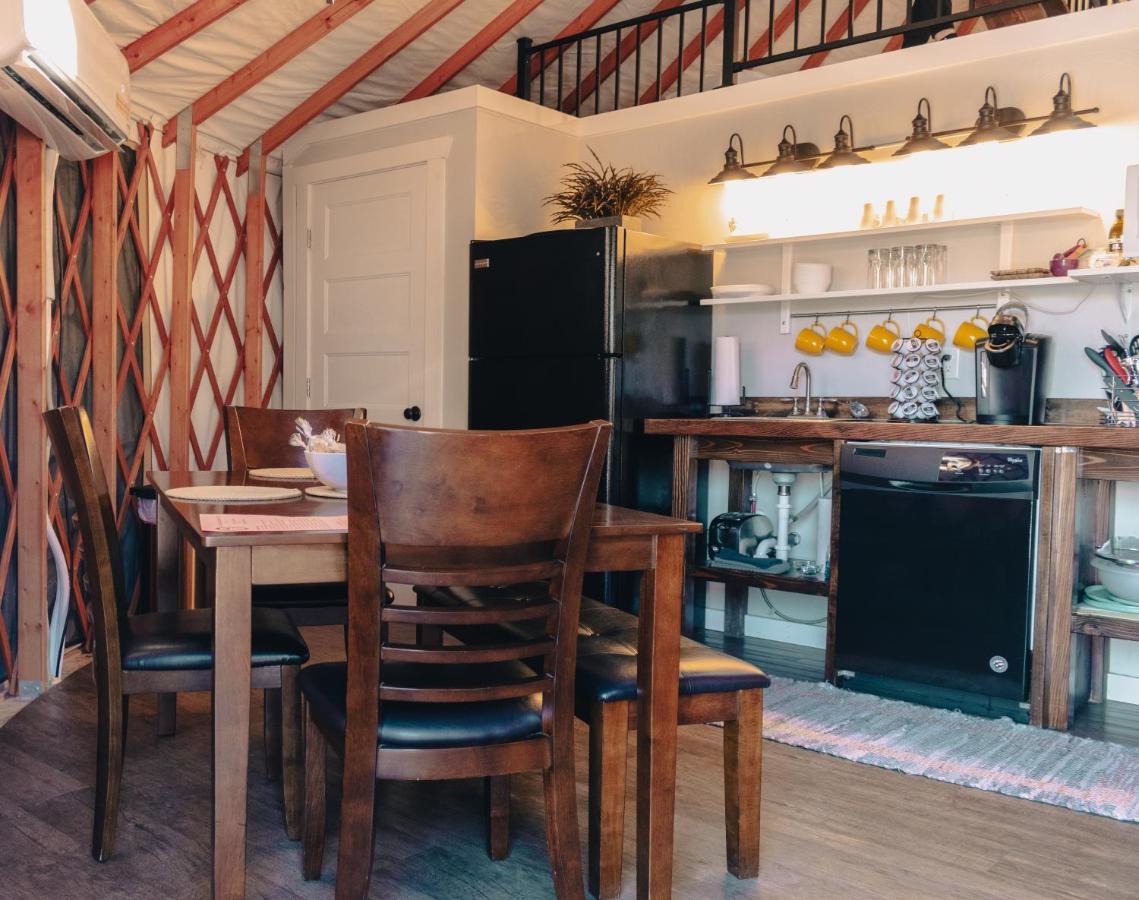 Escalante Yurts - Luxury Lodging ภายนอก รูปภาพ