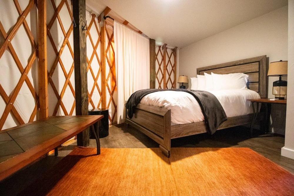 Escalante Yurts - Luxury Lodging ภายนอก รูปภาพ